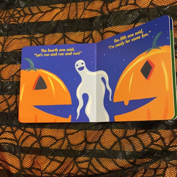 Five Little Pumpkins kids book by Dan Yaccarino hardback halloween & 🎃 notepad​ - Picture 11 of 16
